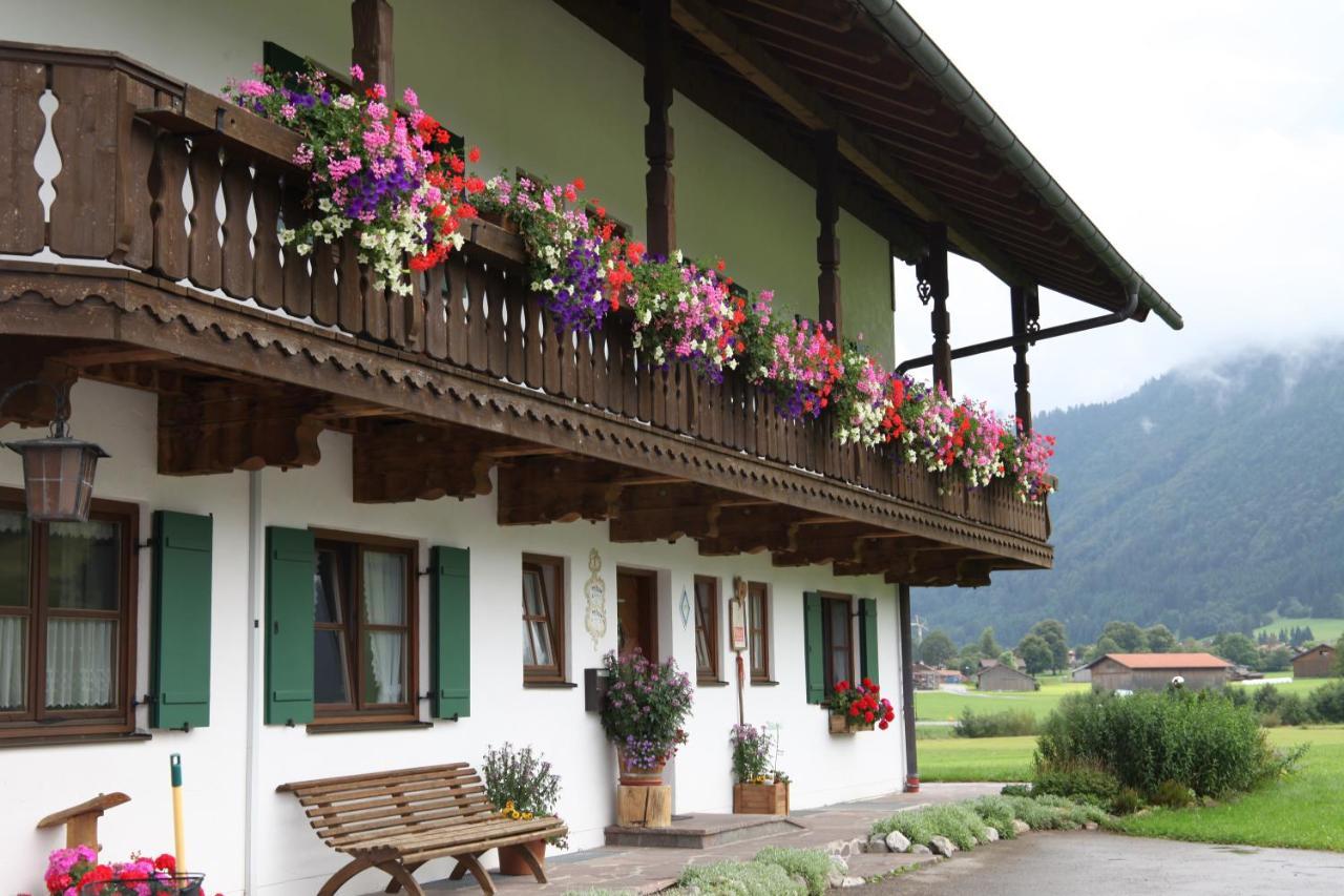 Gaestehaus-bauernhof Buchwieser Alloggio per agriturismo Unterammergau